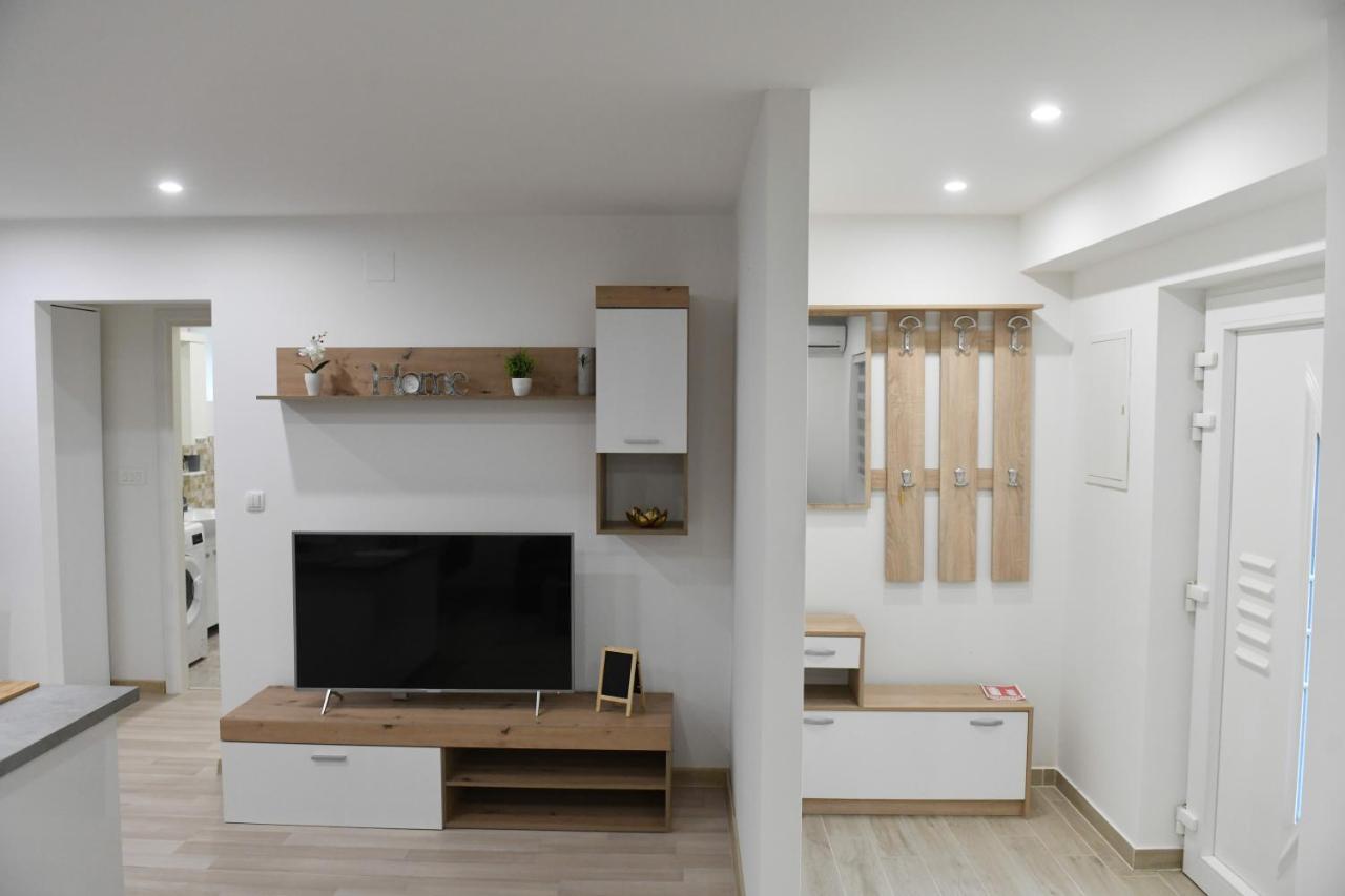 Apartman Lucia Dakovo Luaran gambar